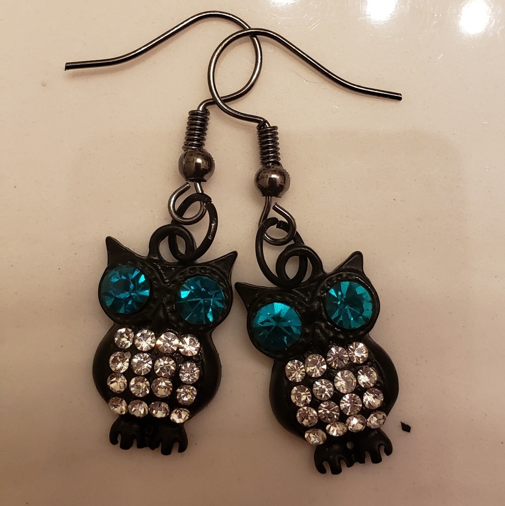 Rhinestone black owl earrings